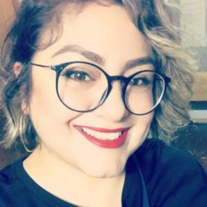 Meet your Posher, Adrienne